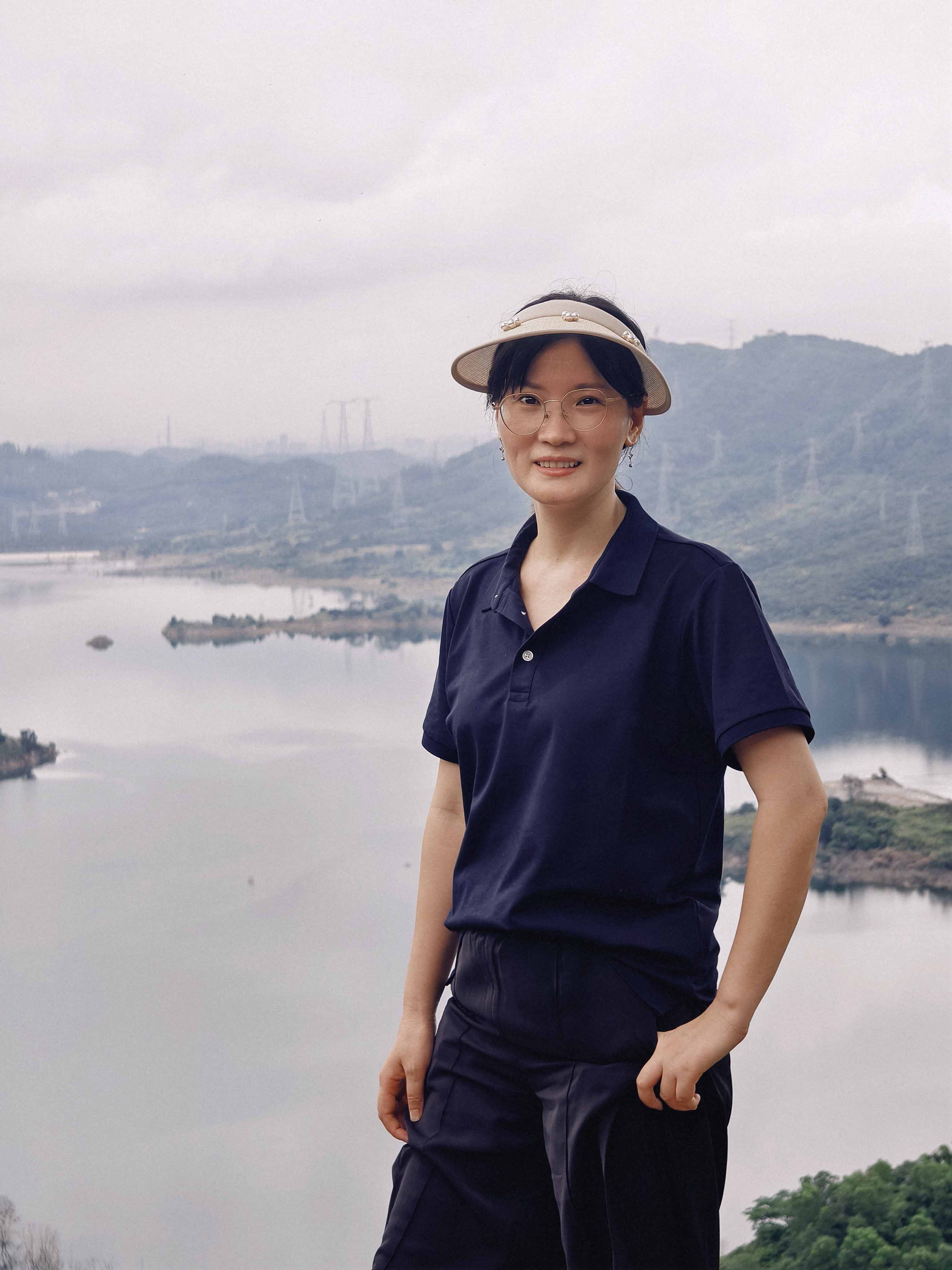 久信達科技公司員工齊聚光明區(qū)蠄蜍石，開啟活力爬山之旅暨團建活動(圖3)